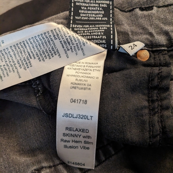 7 For All Mankind Grey Raw Hem Relaxed Skinny Jeans - Picture 3 of 6